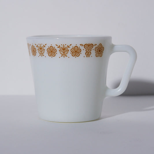 Pyrex “Butterfly Gold” - Mug